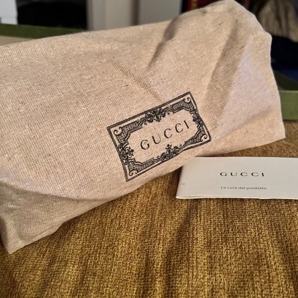 GUCCI GG MARMONT SUPER MINI BAG - Picture 3 of 8